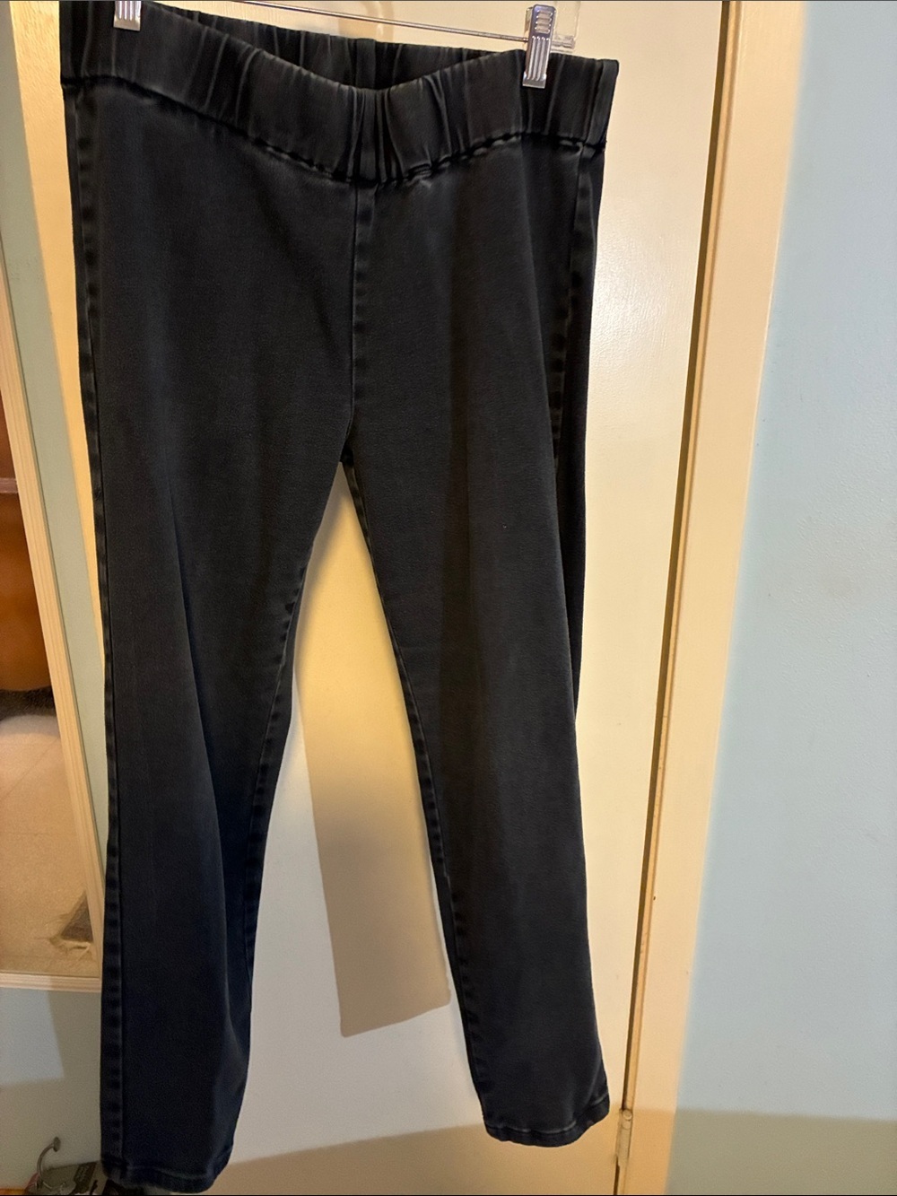 Soft Surroundings Black Pull-On Jeggings with Elastic Waist